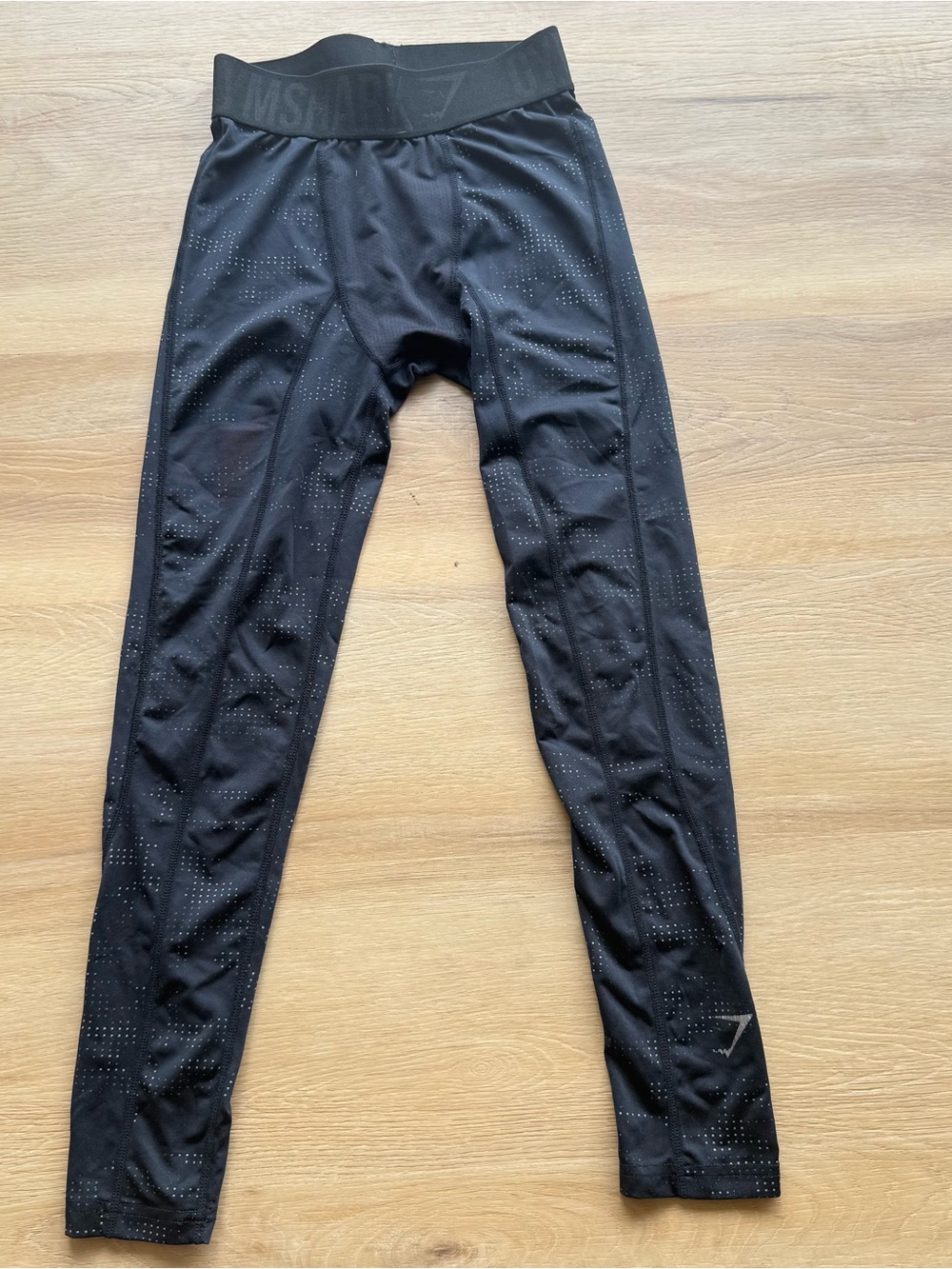 Gymshark Black Performance leggings print logo skiing elastic waist